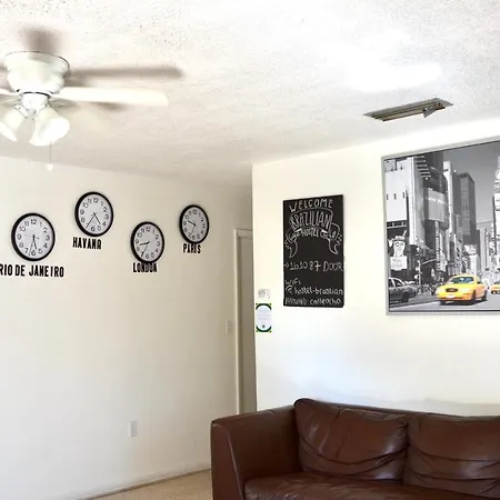 Miami House Hotel
